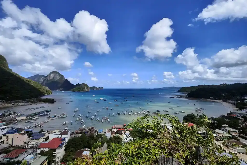 View over El Nido town and bay from the Taraw viewpoint, Palawan, on a clear November day